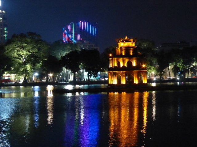 Tháp Rùa ở hồ Hoàn Kiếm, Hà Nội